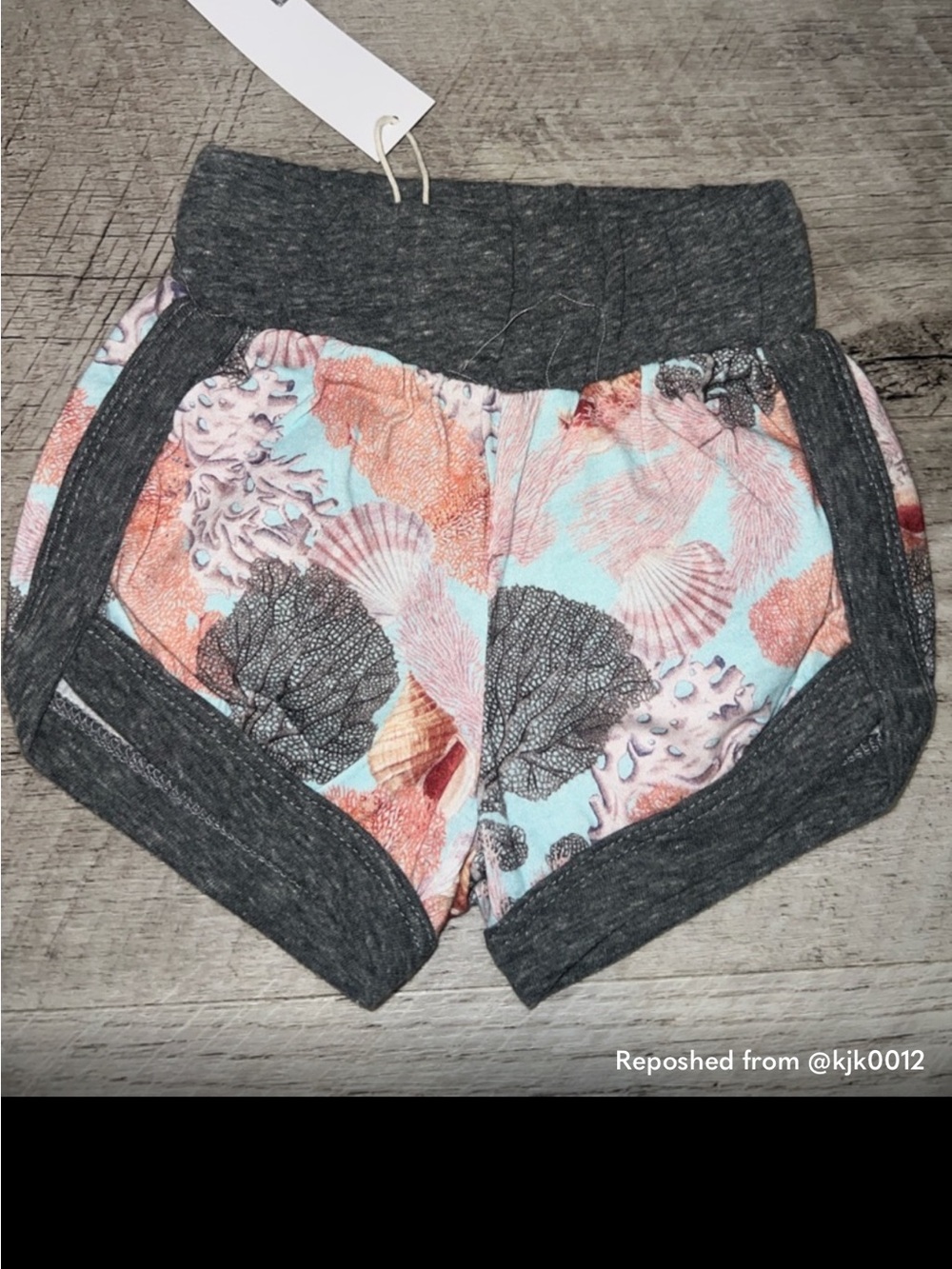 Kids' Grey Trim Shell & Blue Leaf Print Shorts Set